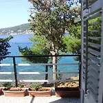 Ana & Marko-island Holiday home Osljak