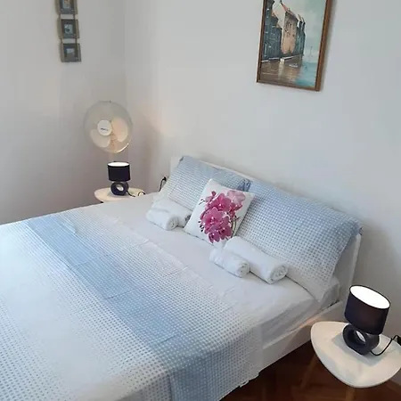 펜션 Ana & Marko-island Osljak