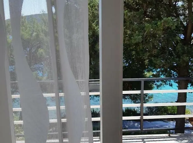 Ana & Marko-island Osljak